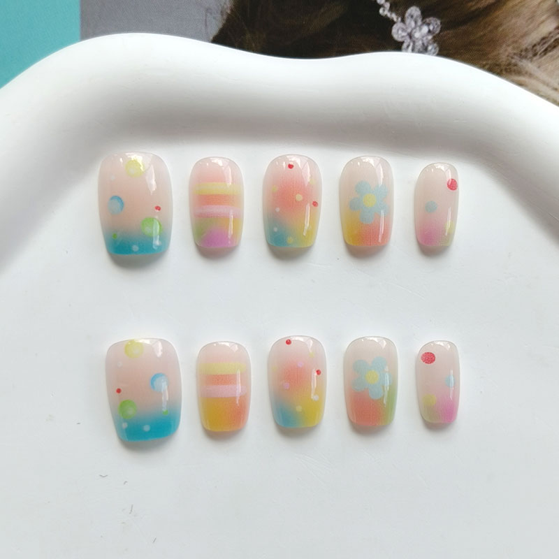 Nail Art Rainbow - 10 szt. tęczowych sztucznych paznokci w
